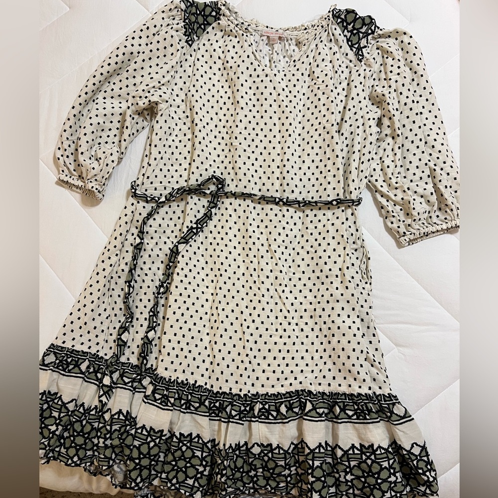 Women’s dress, size M